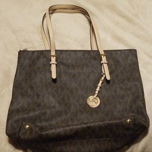 Michael Kors tote